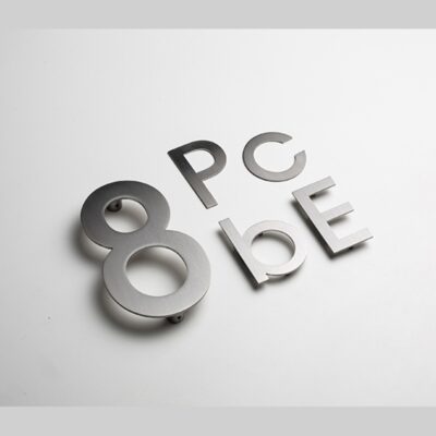 Letras minúsculas mayúsculas con fijación oculta JNFIN34004